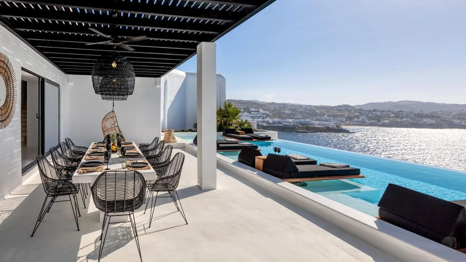 Dazzling Mykonos Villa Villa Lvellie 6 Bedrooms Unique Aegean Sea Views Private Infinity Pool Two Private Jacuzzis Psarou Beach Griekenland